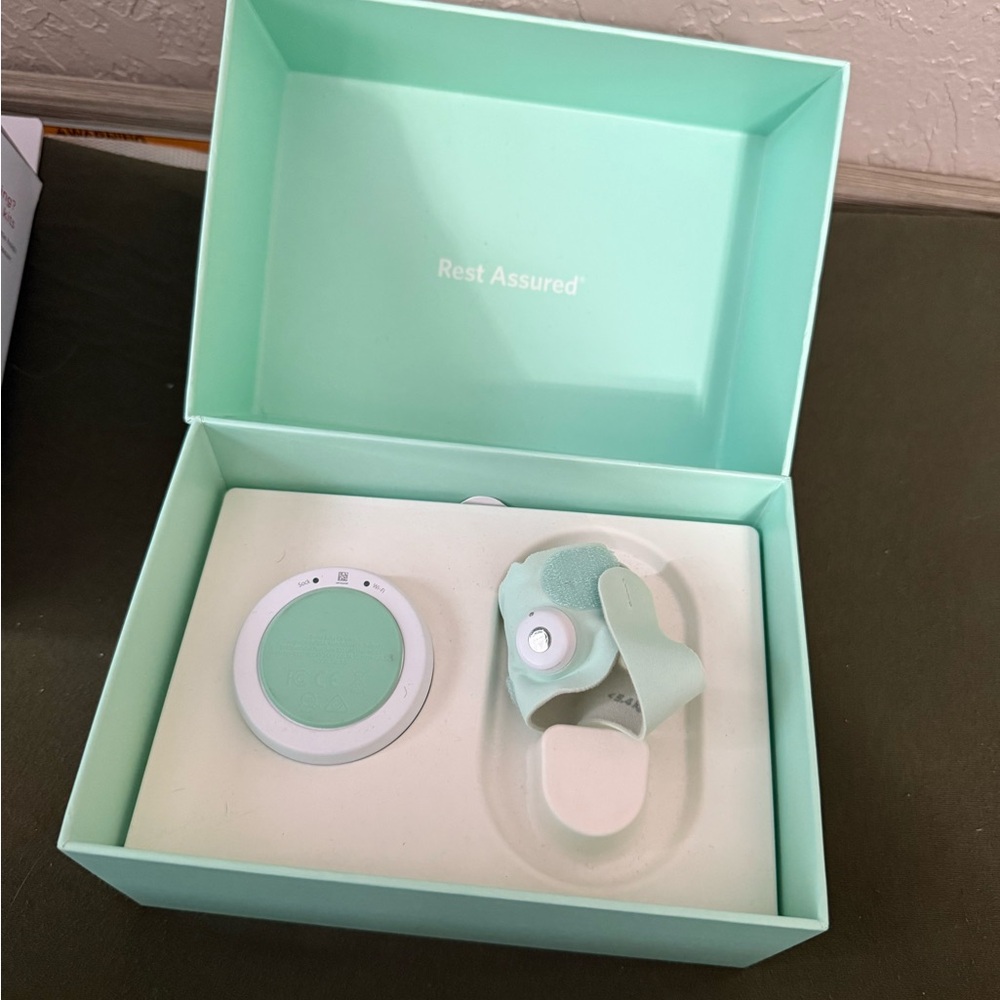 Owlet Dream Sock Baby Monitor - Brand New